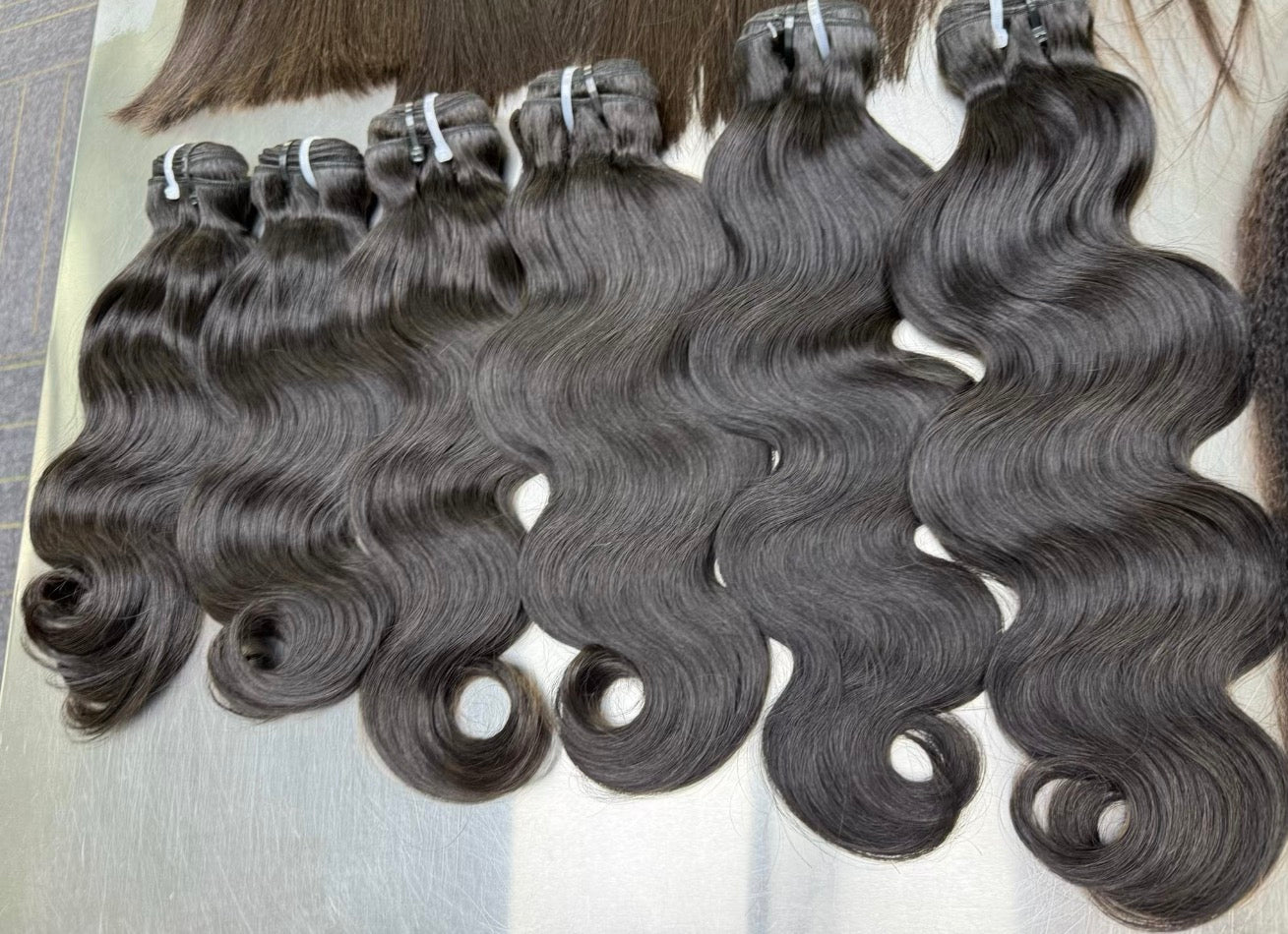 LUXURY BODY WAVE BUNDLE